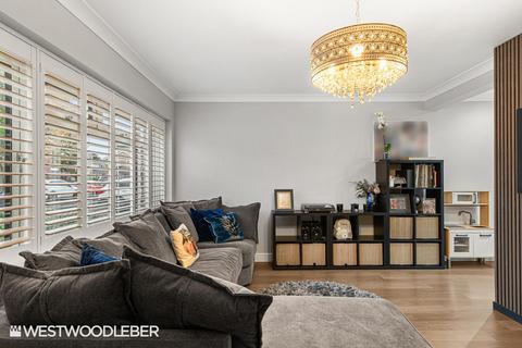 3 bedroom semi-detached house for sale, Granville Gardens, Hoddesdon EN11