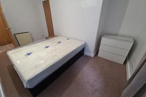1 bedroom flat to rent, Moorhouse 19-22 Moorland Road, Leeds LS6