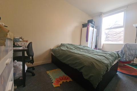 1 bedroom flat to rent, Moorhouse 19-22 Moorland Road, Leeds LS6