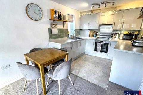 1 bedroom apartment for sale, Saunders Court, Barnwood Road, Barnwood, GL4