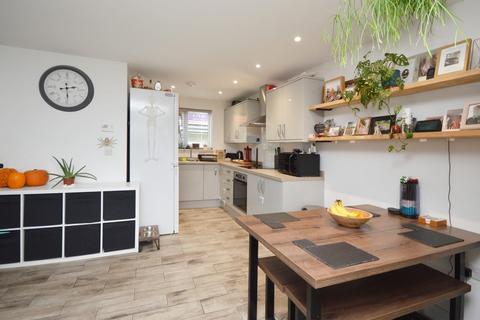 2 bedroom semi-detached house for sale, Hengrove Lane, Bristol