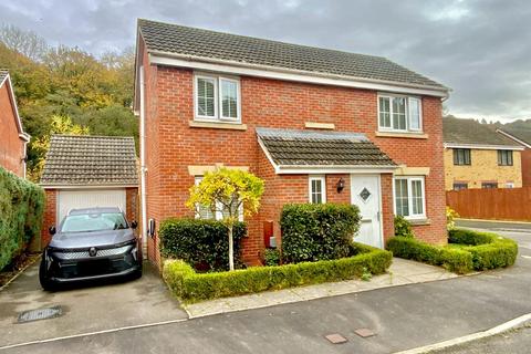undefined, Coed Celynen Drive, Newport NP11