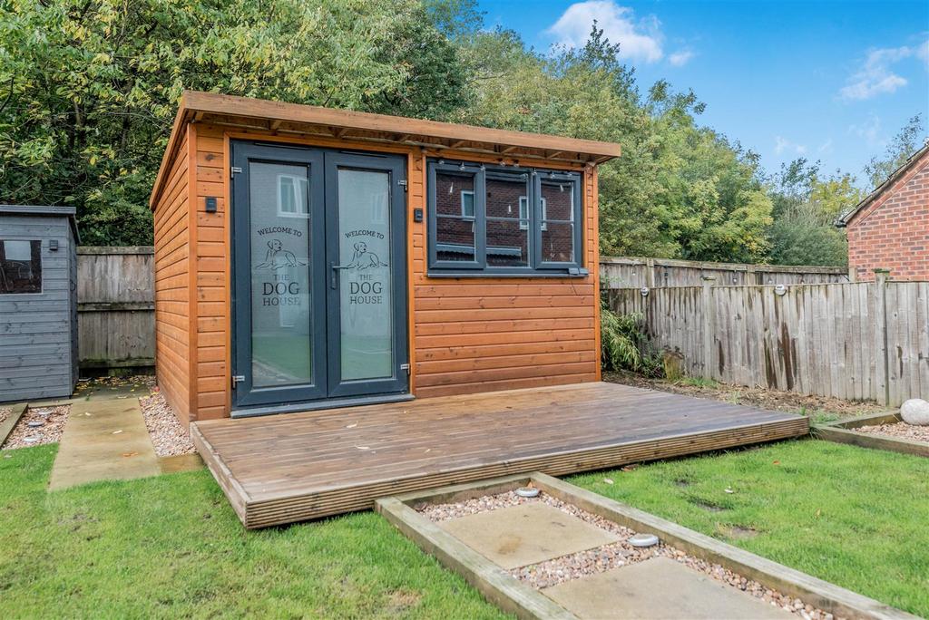 Garden Room: