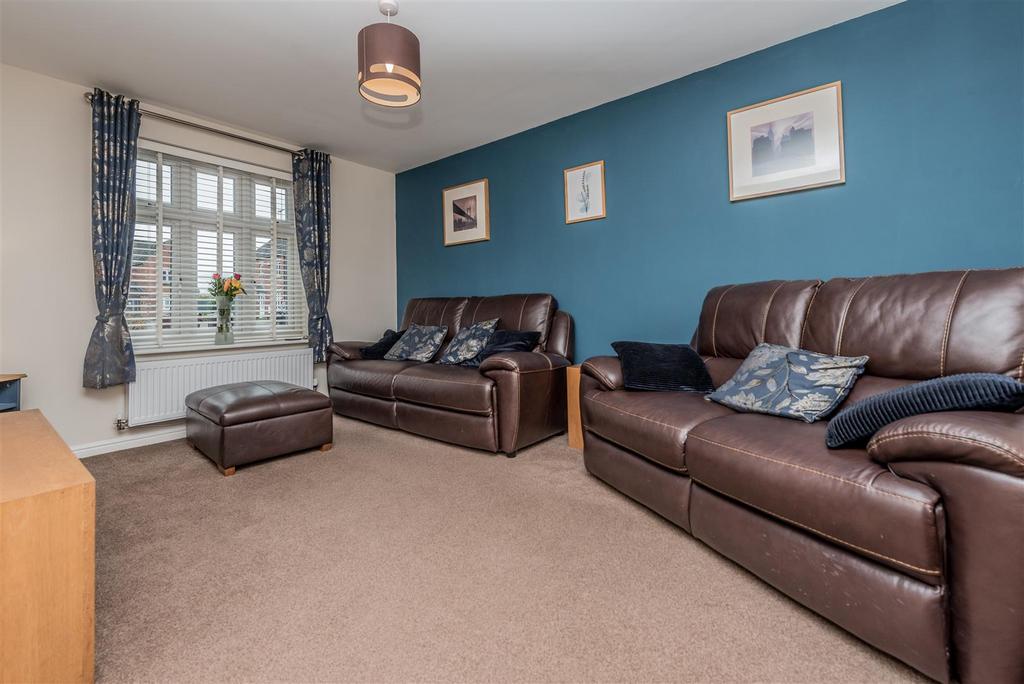 Living Room: