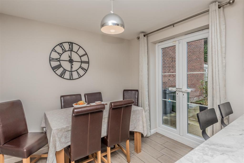 Fitted Dining Kitchen: