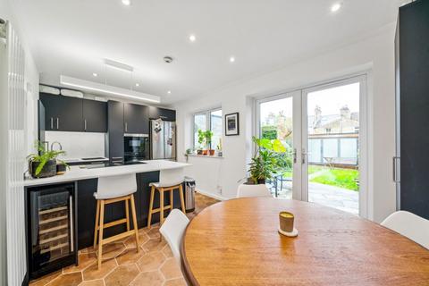 3 bedroom terraced house to rent, Ermine Road, London SE13