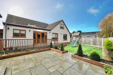 4 bedroom detached house for sale, Evesham Close, Cleveleys FY5