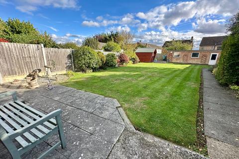3 bedroom semi-detached house for sale, Burstead Drive, Billericay CM11