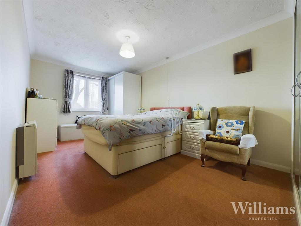 CAM04950 G0-PR0018-STILL007.jpg