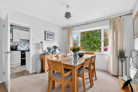 3 bedroom link detached house for sale, Holmewood Close, Wokingham RG41