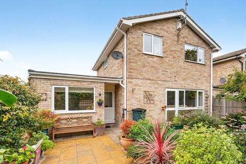 3 bedroom link detached house for sale, Holmewood Close, Wokingham RG41