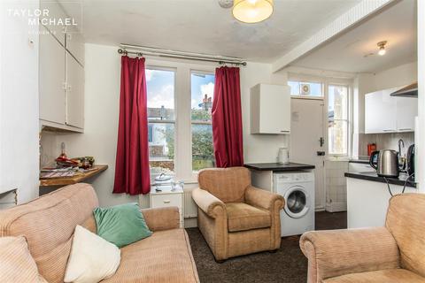 5 bedroom terraced house to rent, Normanton Street, Brighton