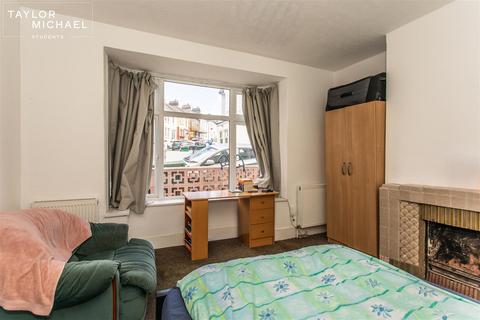 5 bedroom terraced house to rent, Normanton Street, Brighton