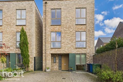 Knightly Avenue, Cambridge