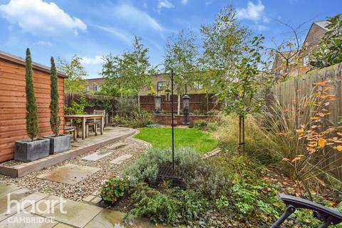 undefined, Knightly Avenue, Cambridge