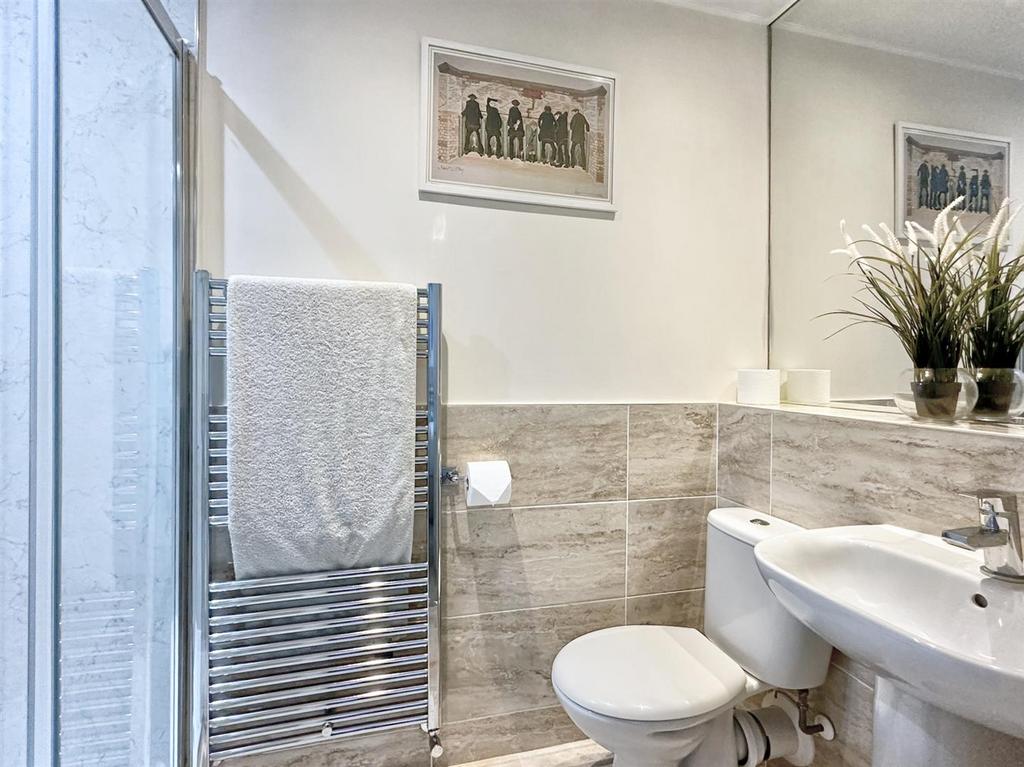Ensuite