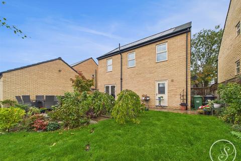 4 bedroom detached house for sale, Poppy View, Leeds