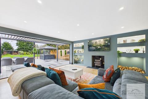 4 bedroom detached house for sale, Cartgate, Preesall, FY6
