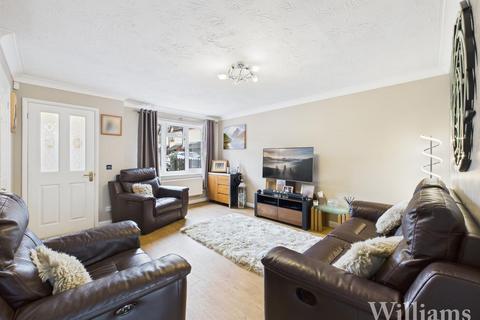 3 bedroom semi-detached house for sale, Little Orchards, Aylesbury HP20