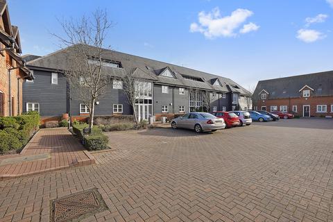 2 bedroom flat for sale, Upminster RM14