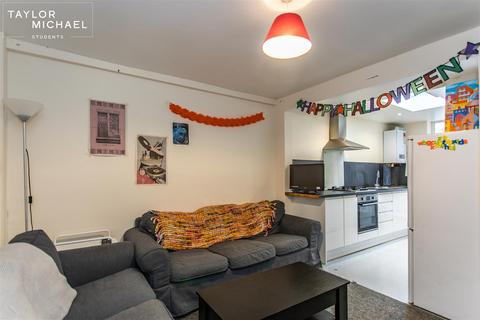 5 bedroom terraced house to rent, St. Mary Magdalene Street, Brighton