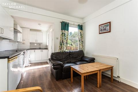 4 bedroom terraced house to rent, Hartington Place, Brighton