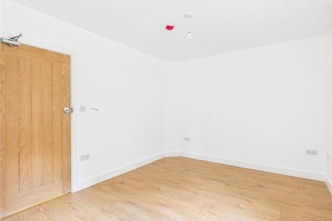 House share to rent, Brambletye Park Road, Redhill, Surrey, RH1