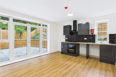 House share to rent, Brambletye Park Road, Redhill, Surrey, RH1