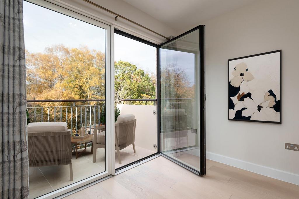 Apt18-balcony-vs.jpg
