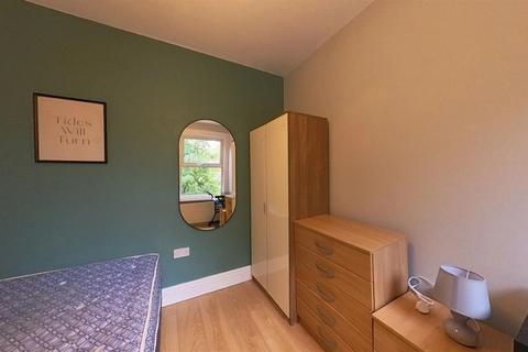 5 bedroom house to rent, Furness Road, Manchester M14