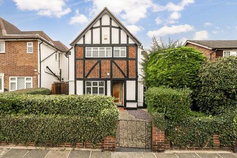 Redway Drive, Twickenham TW2