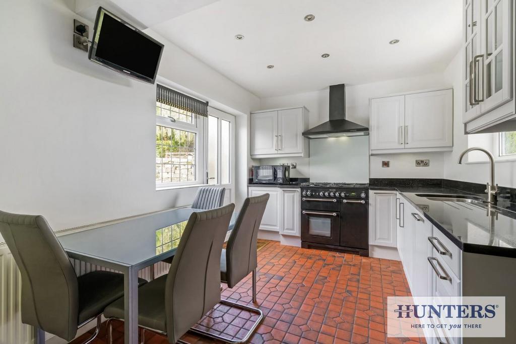 99633 Low Croft Acacia Park Terrace (11) - Copy lo