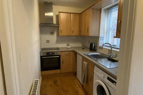 2 bedroom house to rent, Nunwell Court, Bromyard