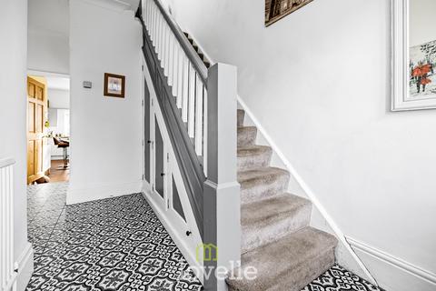 3 bedroom semi-detached house for sale, Lindum Road, Cleethorpes DN35