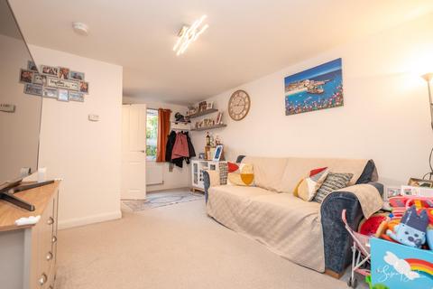 3 bedroom semi-detached house for sale, Wintergreen Gardens, Newport