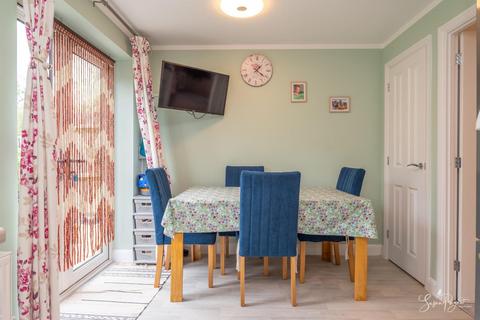 3 bedroom semi-detached house for sale, Wintergreen Gardens, Newport