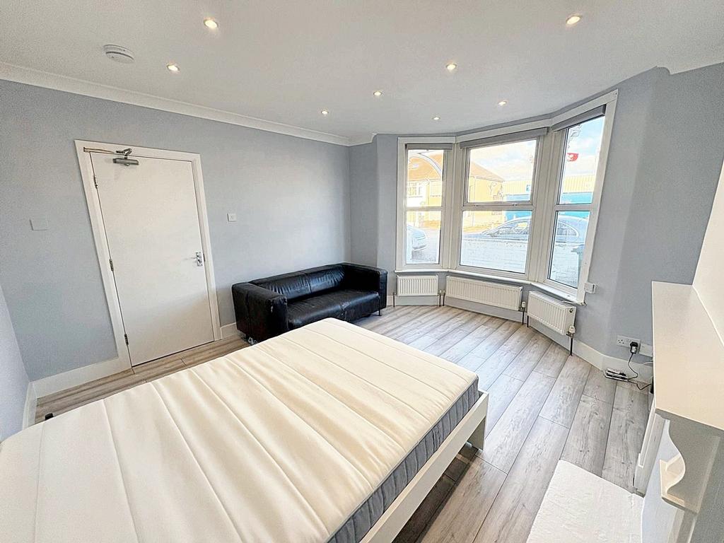 Private Bedroom
