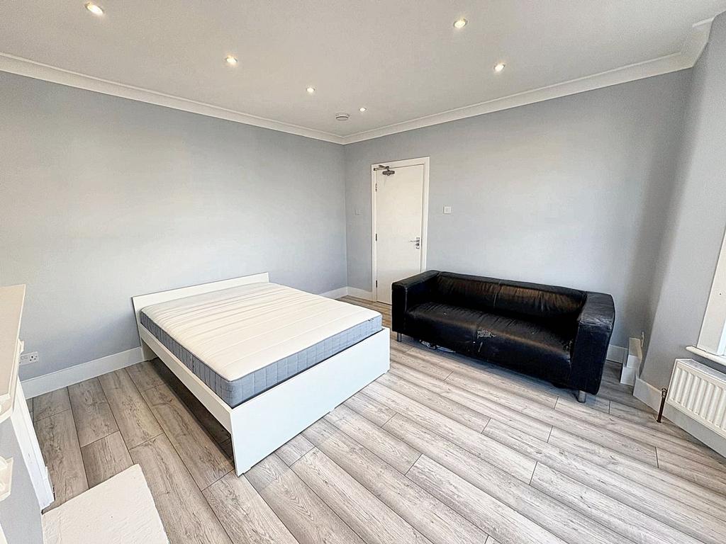 Private Bedroom