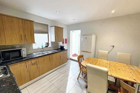 1 bedroom in a house share to rent, 25 Gilbert Road, Belvedere, DA17