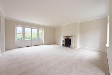 undefined, Colesbourne, Cheltenham GL53 9NP