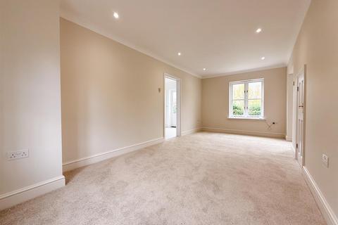 undefined, Colesbourne, Cheltenham GL53 9NP