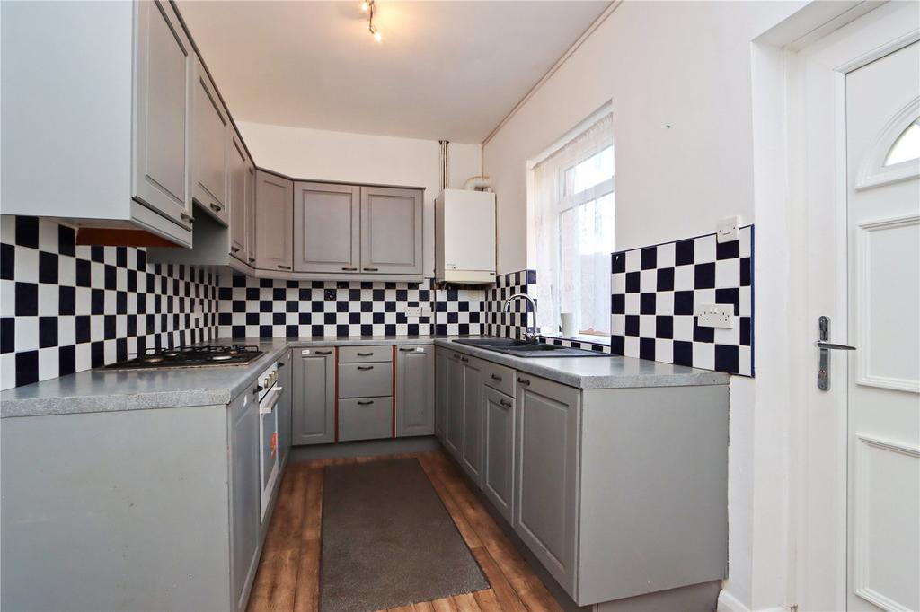 Kitchen Pic 1