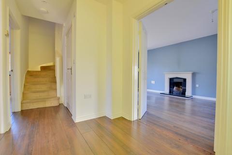 5 bedroom detached house for sale, St Peters Walk, Great Totham