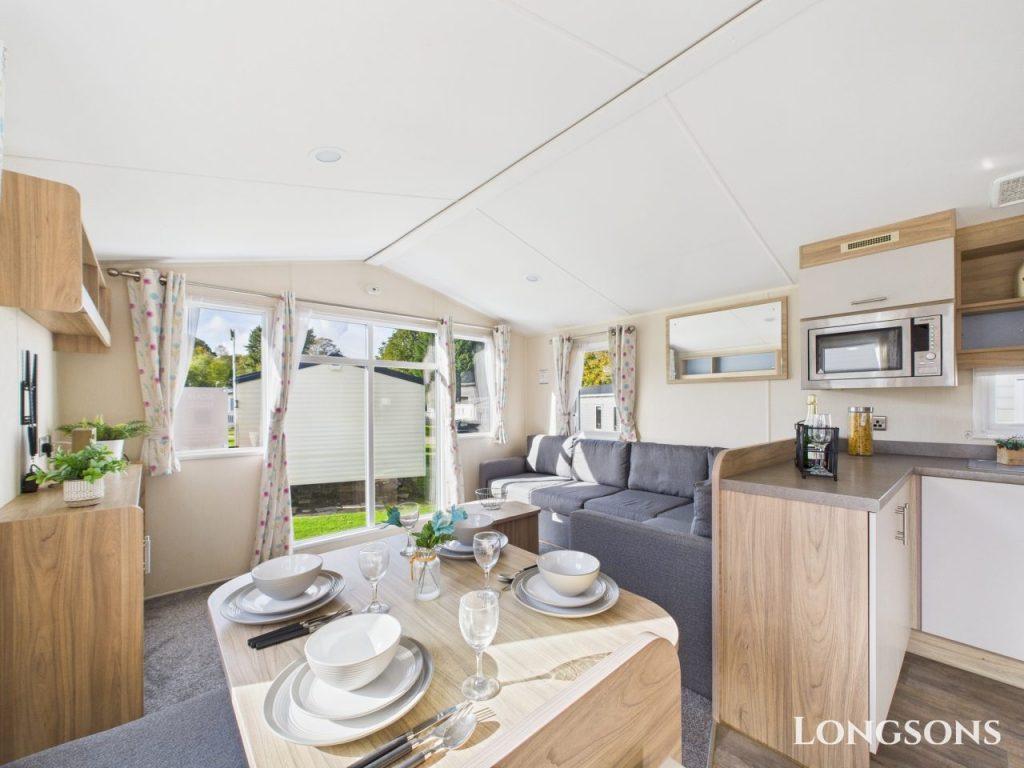 Cam02173g0 Pr0279 Still095