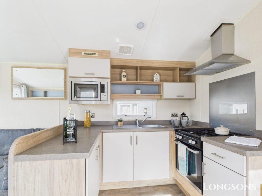 Cam02173g0 Pr0279 Still090