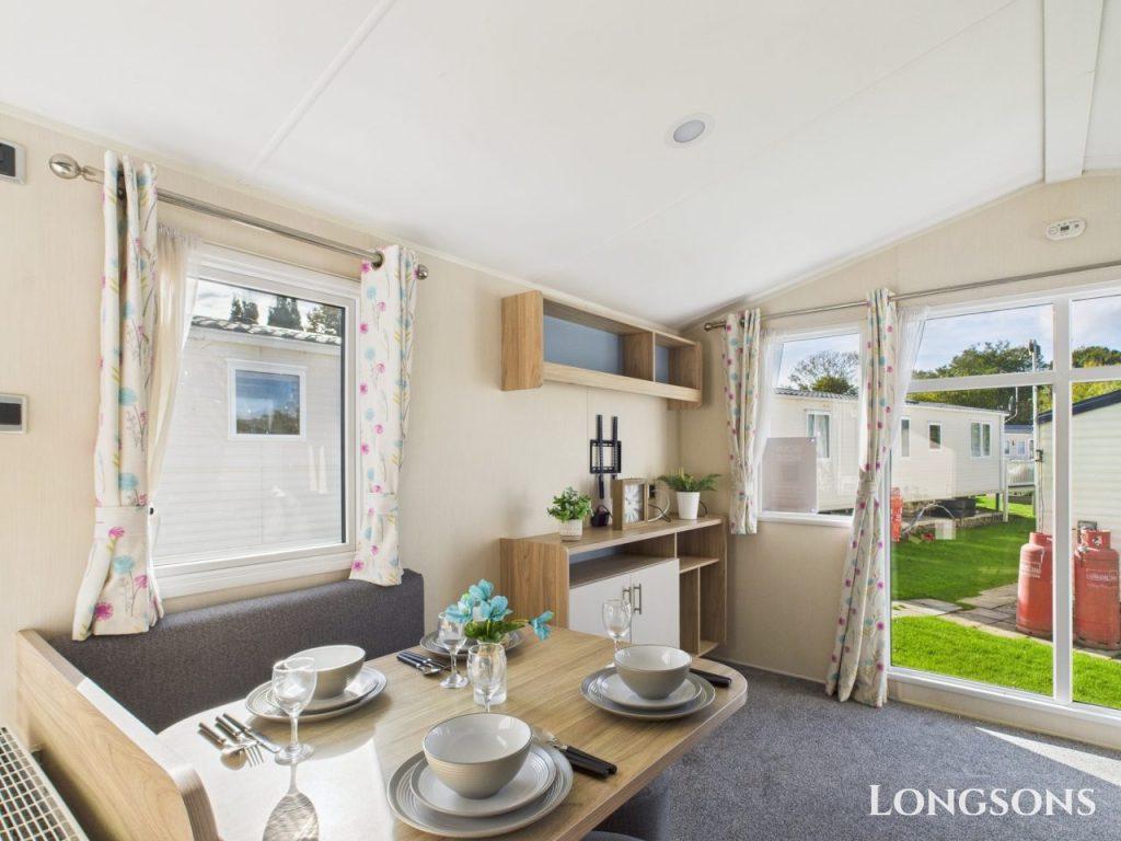 Cam02173g0 Pr0279 Still091