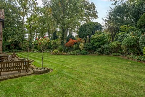 5 bedroom detached house for sale, Gasden Drive, Godalming GU8