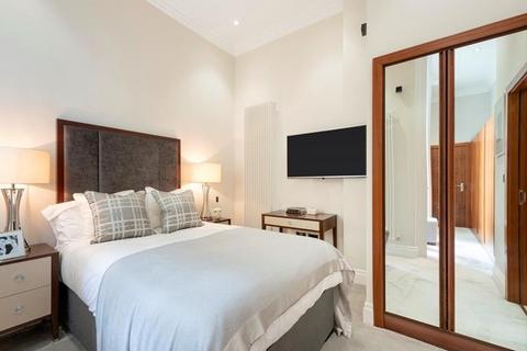 1 bedroom property to rent, Kensington Gardens Square, London W2