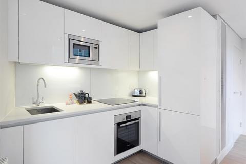 3 bedroom apartment to rent, Merchant Square East, London W2
