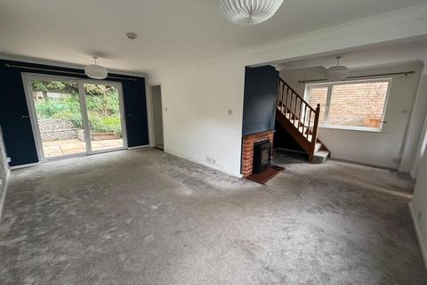 undefined, Wendy Close, Chelmondiston